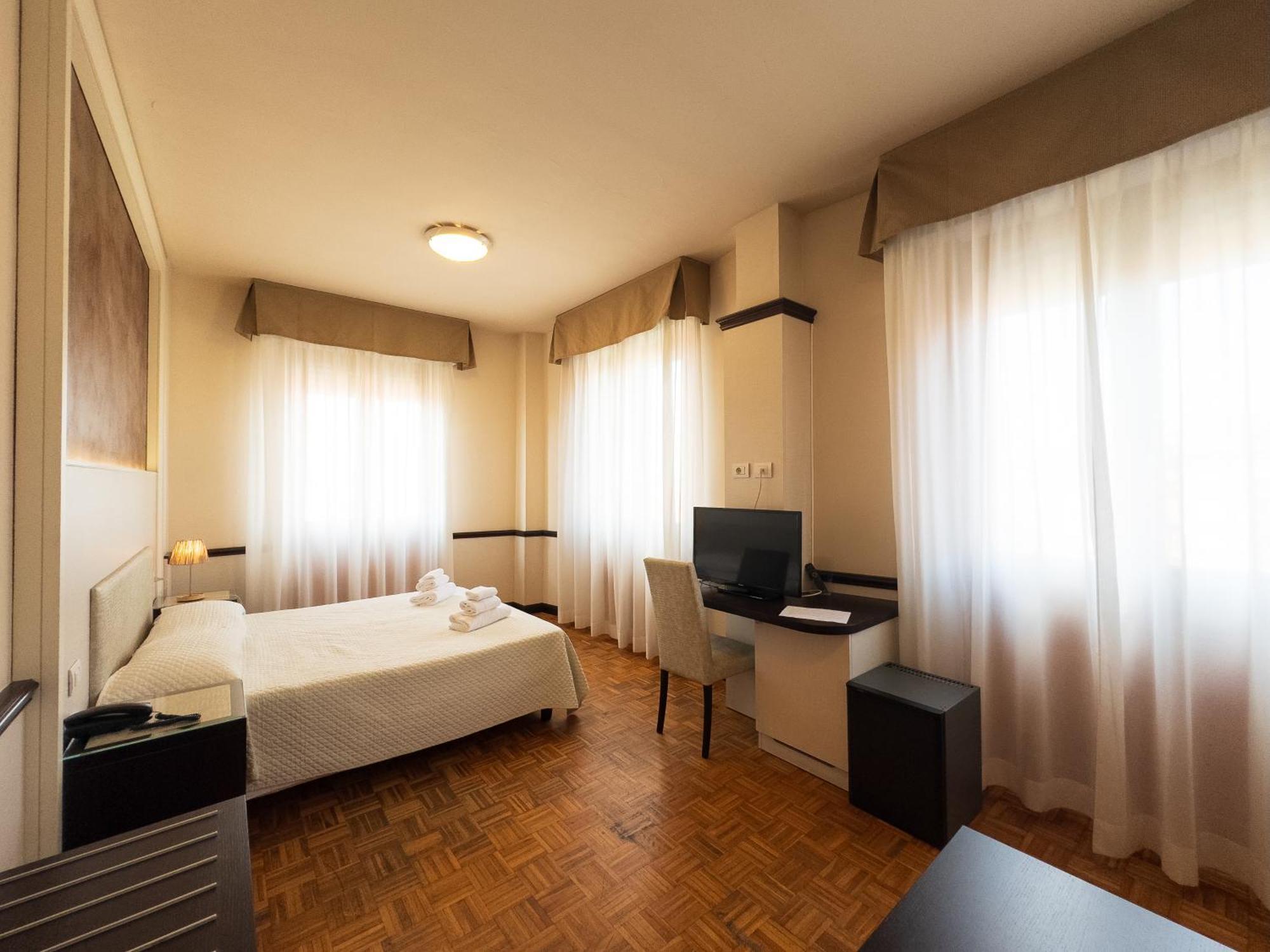 Hotel Astoria Fidenza Dış mekan fotoğraf