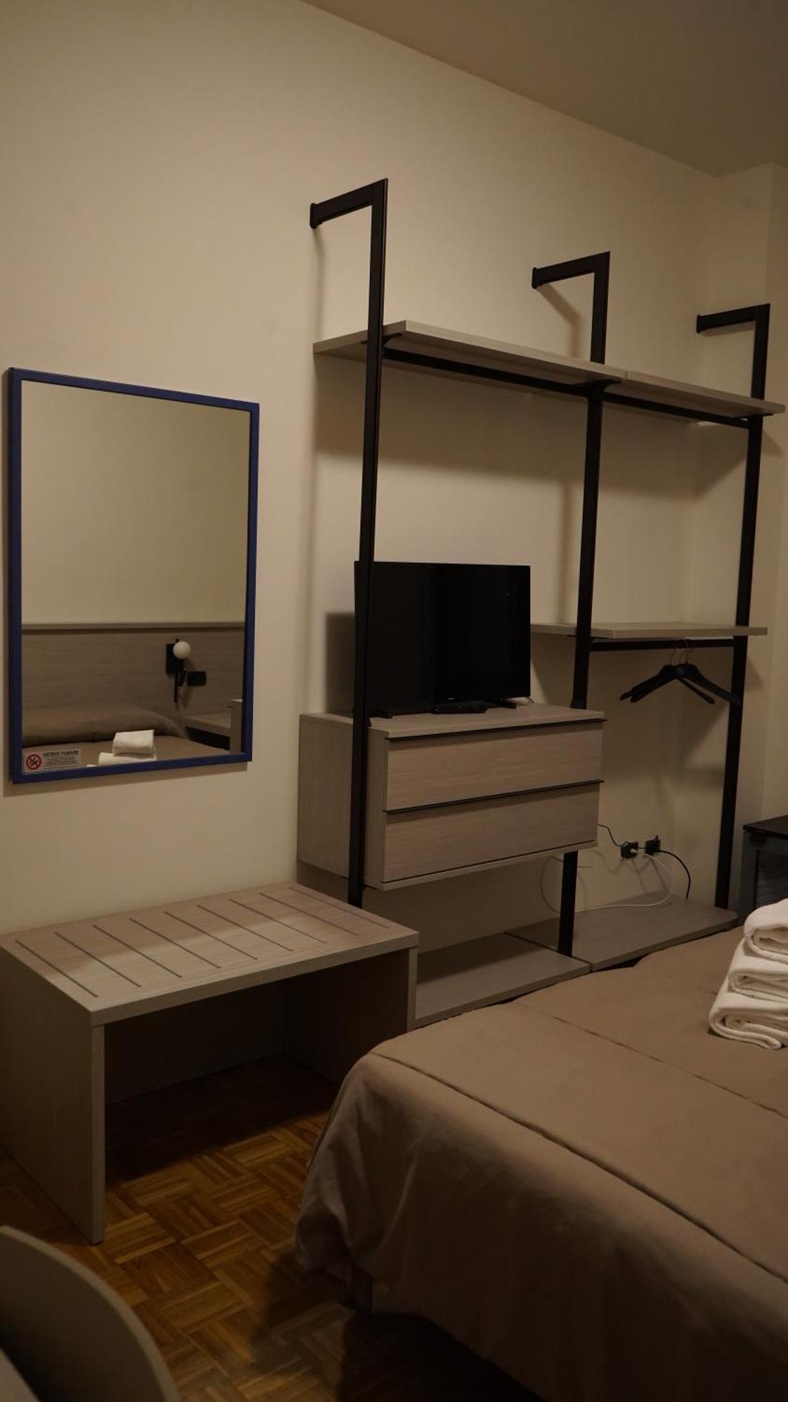 Hotel Astoria Fidenza Dış mekan fotoğraf