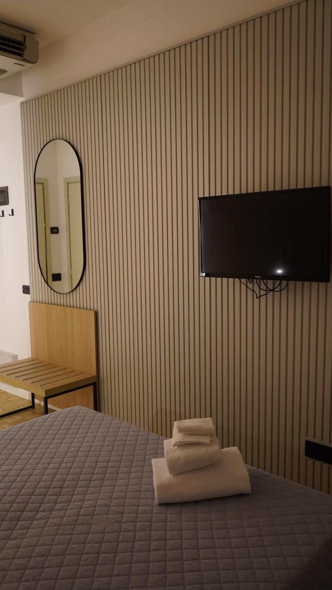 Hotel Astoria Fidenza Dış mekan fotoğraf