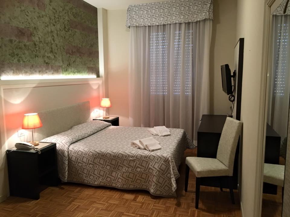 Hotel Astoria Fidenza Dış mekan fotoğraf